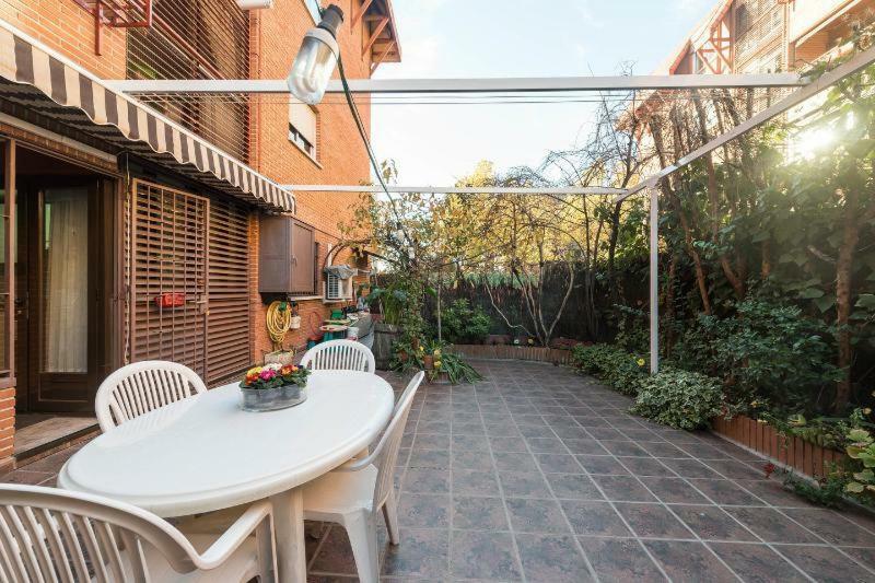 Vivienda Familiar Con Jardin Junto A Ifema Διαμέρισμα Μαδρίτη Εξωτερικό φωτογραφία