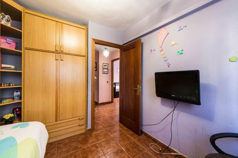 Vivienda Familiar Con Jardin Junto A Ifema Διαμέρισμα Μαδρίτη Εξωτερικό φωτογραφία
