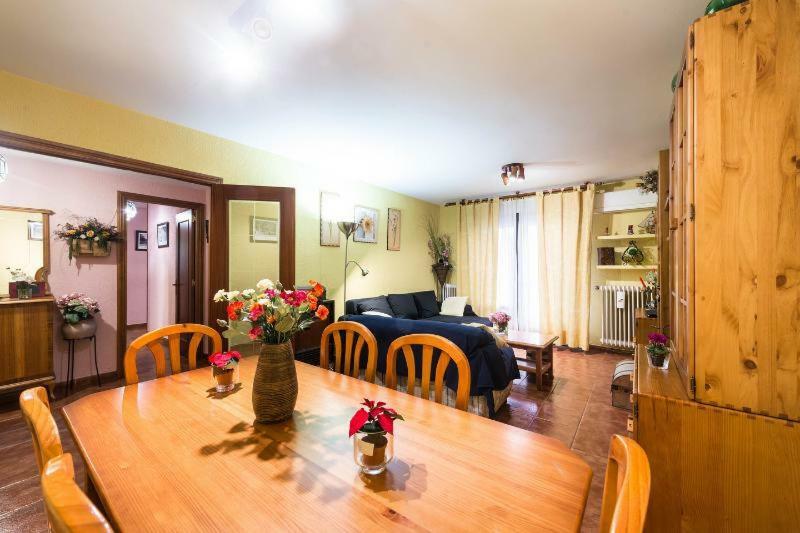 Vivienda Familiar Con Jardin Junto A Ifema Διαμέρισμα Μαδρίτη Εξωτερικό φωτογραφία