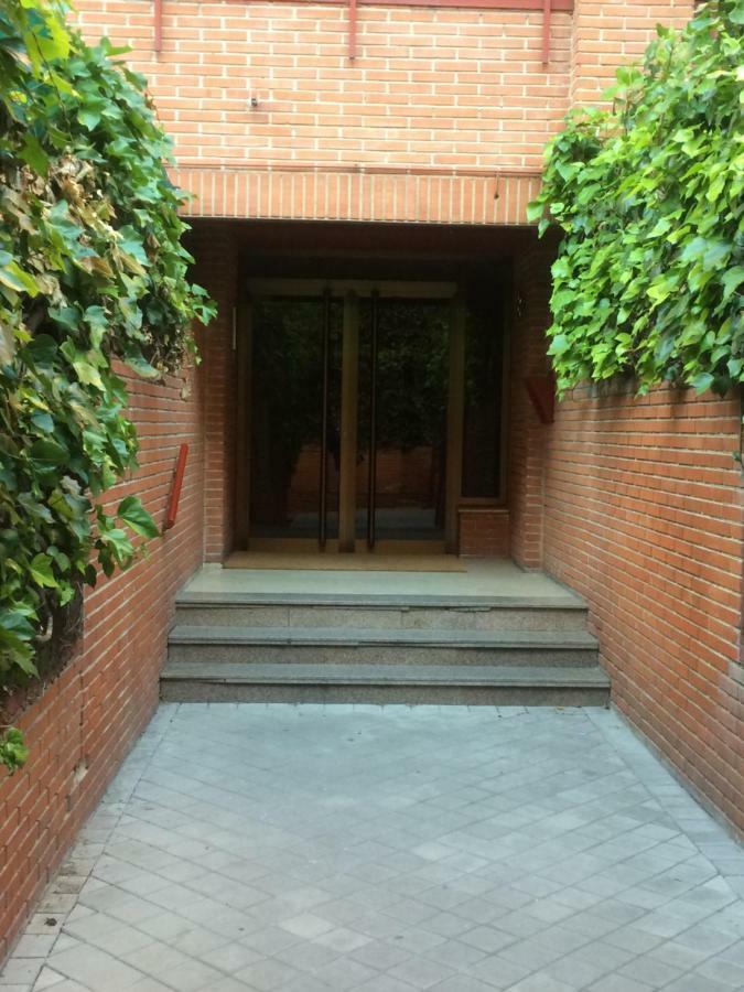 Vivienda Familiar Con Jardin Junto A Ifema Διαμέρισμα Μαδρίτη Εξωτερικό φωτογραφία